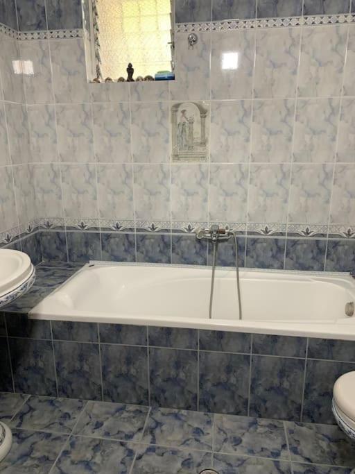 Christina'S House With 2 Bedrooms And Free Parking Гирокастра Экстерьер фото